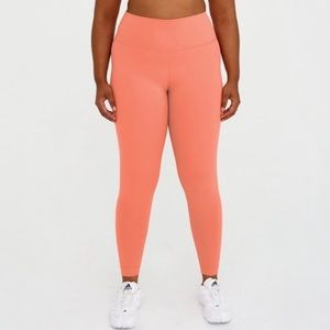 Set Active Luxform High Rise Legging in Coral Size Small
